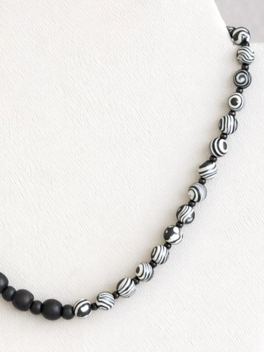 Black Malachite and Agate Necklace - Picture 3 of 5